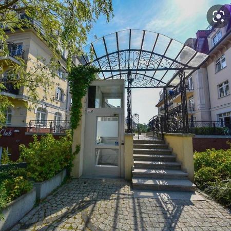 Апартаменти Apartament Korona Krolow Свіноуйсьце Екстер'єр фото